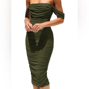 Chic Strapless Olive Dress
